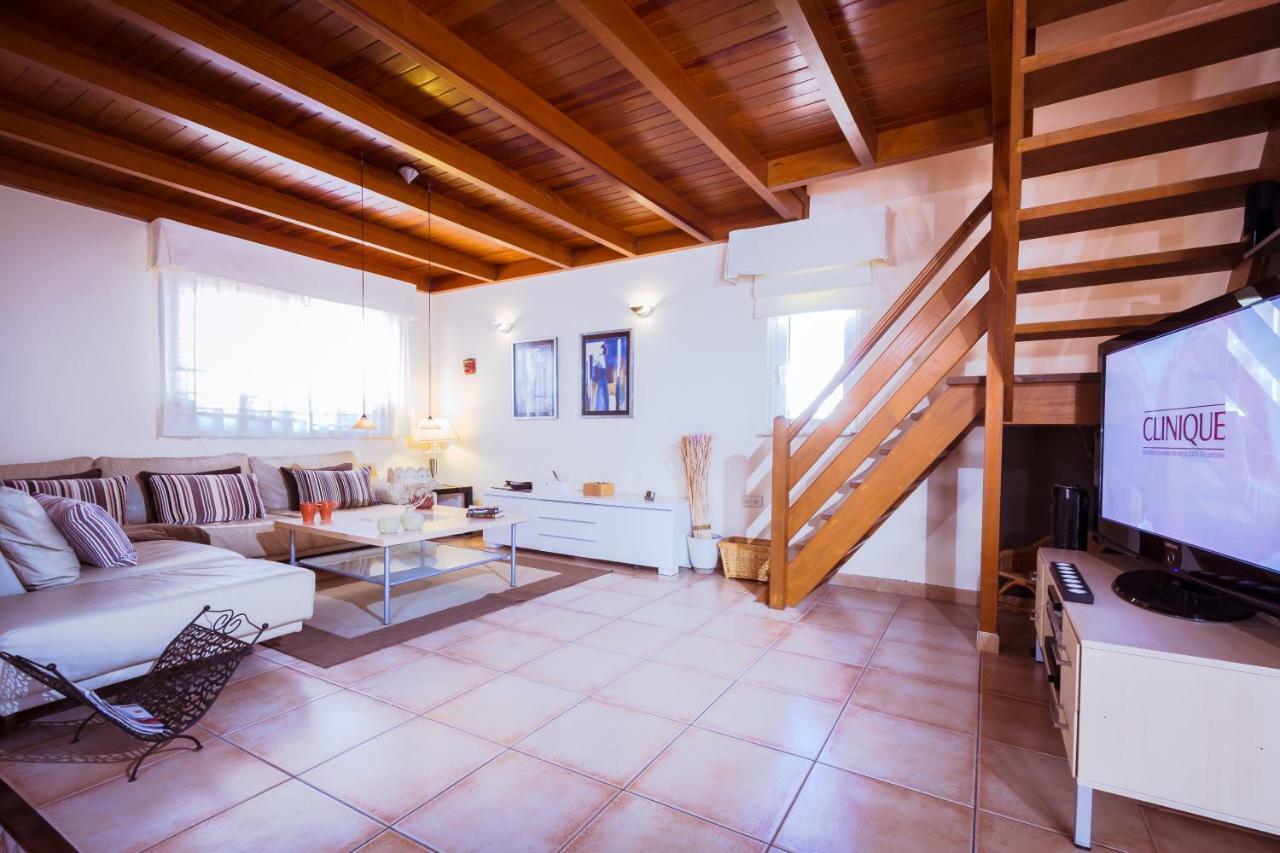 Villa Hibiscus Centrum Corralejo Beach Private Pool Family Ngoại thất bức ảnh