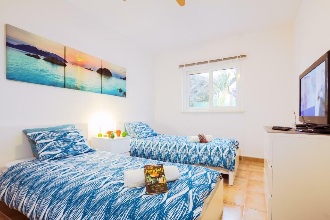 Villa Hibiscus Centrum Corralejo Beach Private Pool Family Ngoại thất bức ảnh